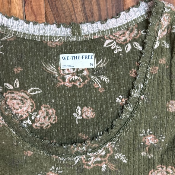 We The Free Olive Green Floral Top - Picture 2 of 3